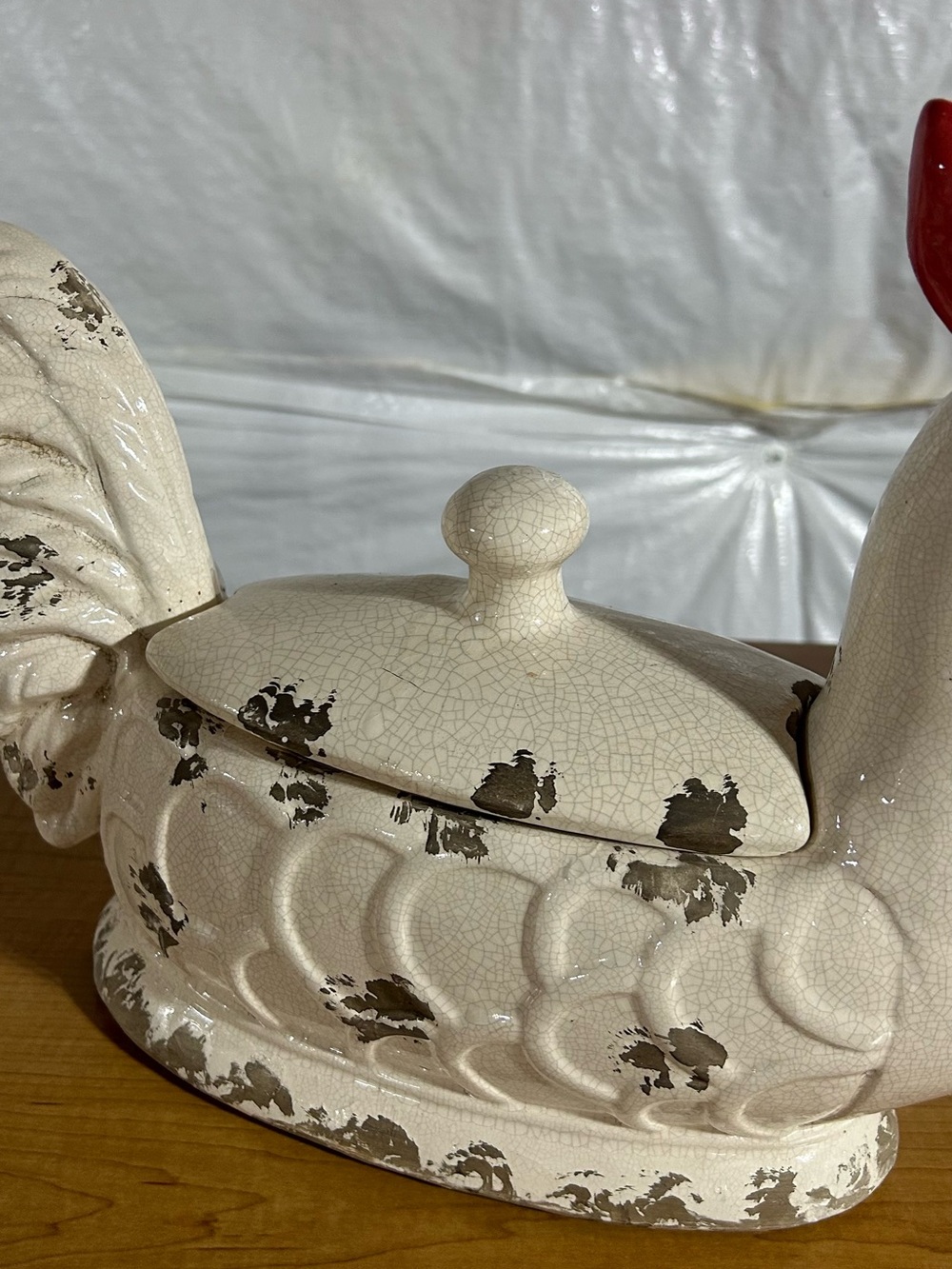 Ceramic Red-Accent White Rooster Decorative Lidded Dish - Home Art - Picture 5 of 7